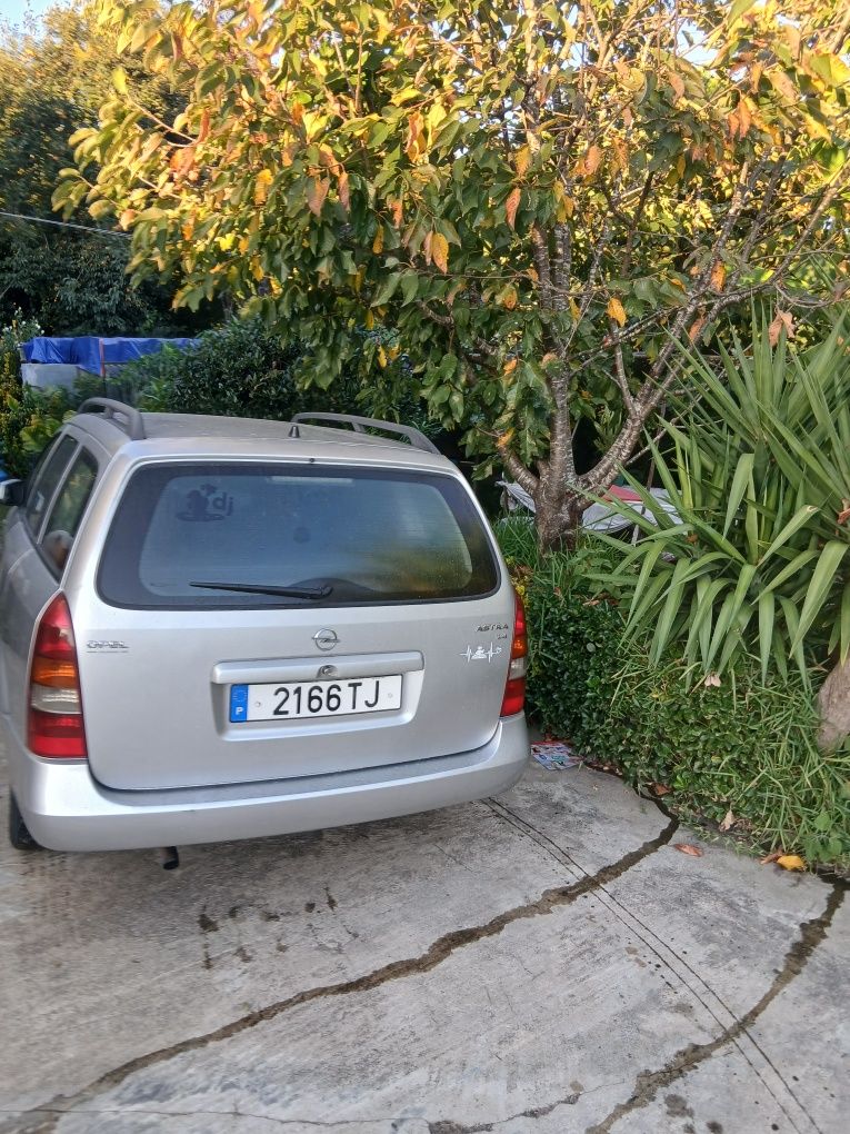 Opel astra avariado motor