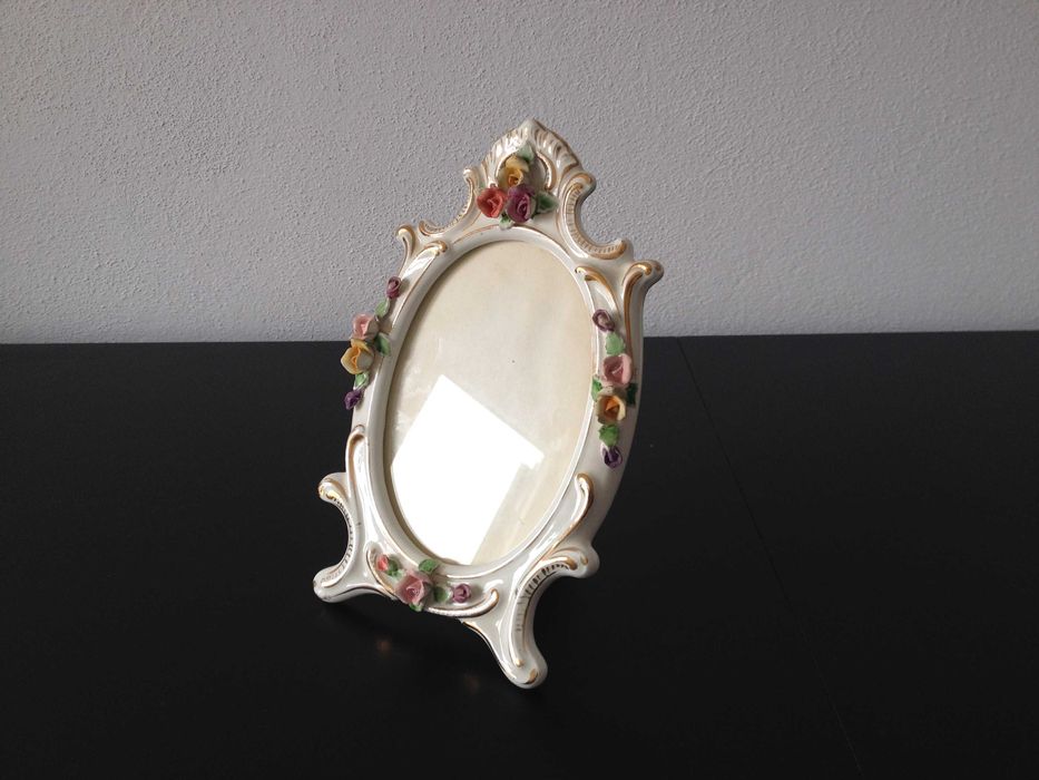 Moldura de Porcelana