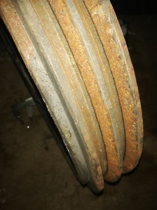 Starocie stare koło pasowe - DUZE