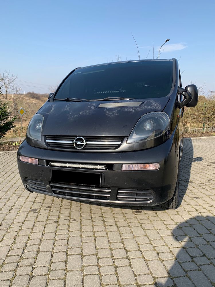 Opel vivaro 2003 рік maxi