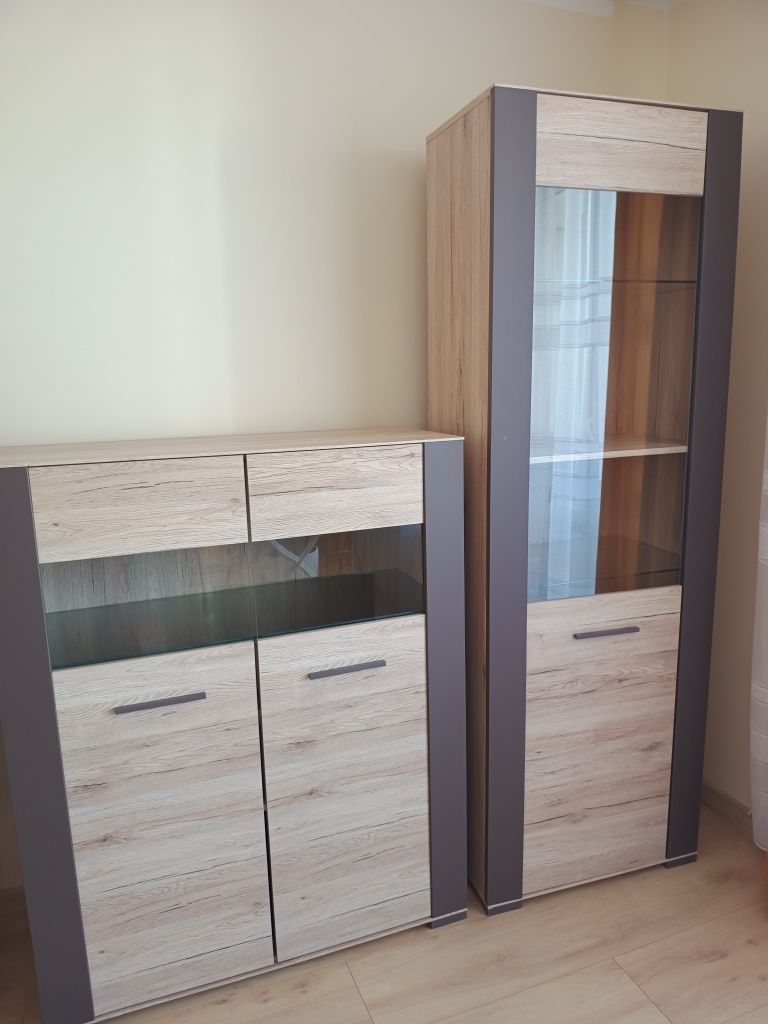 Sprzedam witrynę i komodę do negocjacji