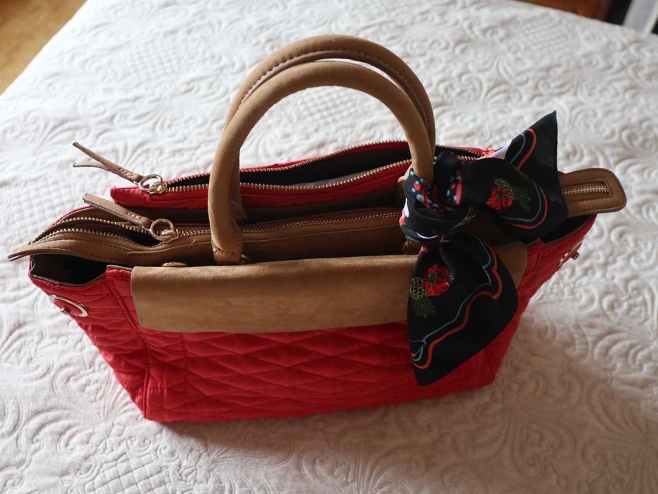 Carteira da Parfois Nova