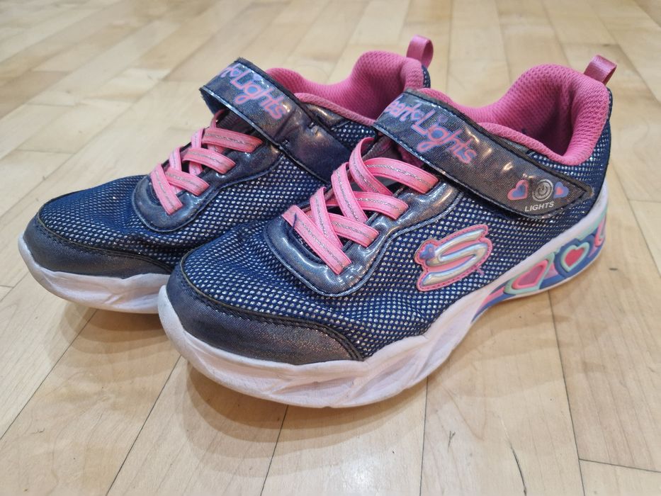 Sprzedam buty skechers świecące