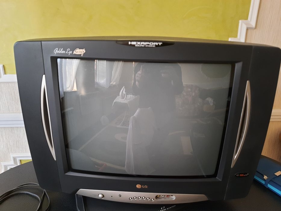 Продам два телевизора в отличном  состоянии,  рабочие