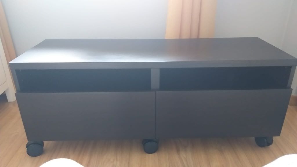 2 moveis de TV com gavetas