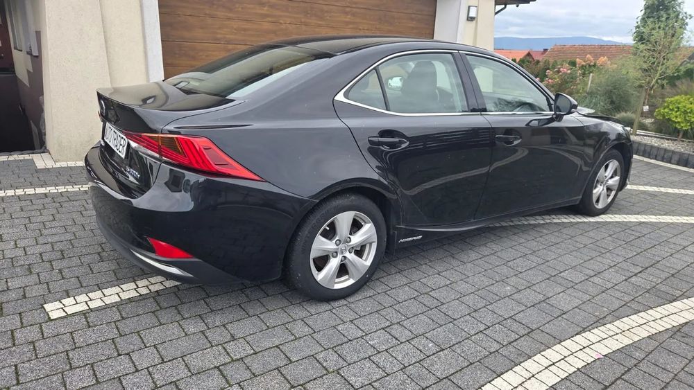 Lexus IS Lexus IS300H