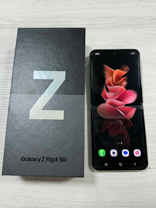 Smartfon Samsung Galaxy Z Flip3
