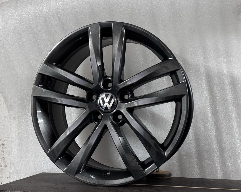 JAK NOWE Felgi oryginalne Volkswagen 18 Salvador Golf Passat sear