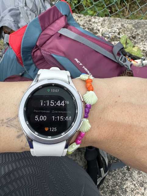Смарт-часы Samsung Galaxy Watch4 Classic