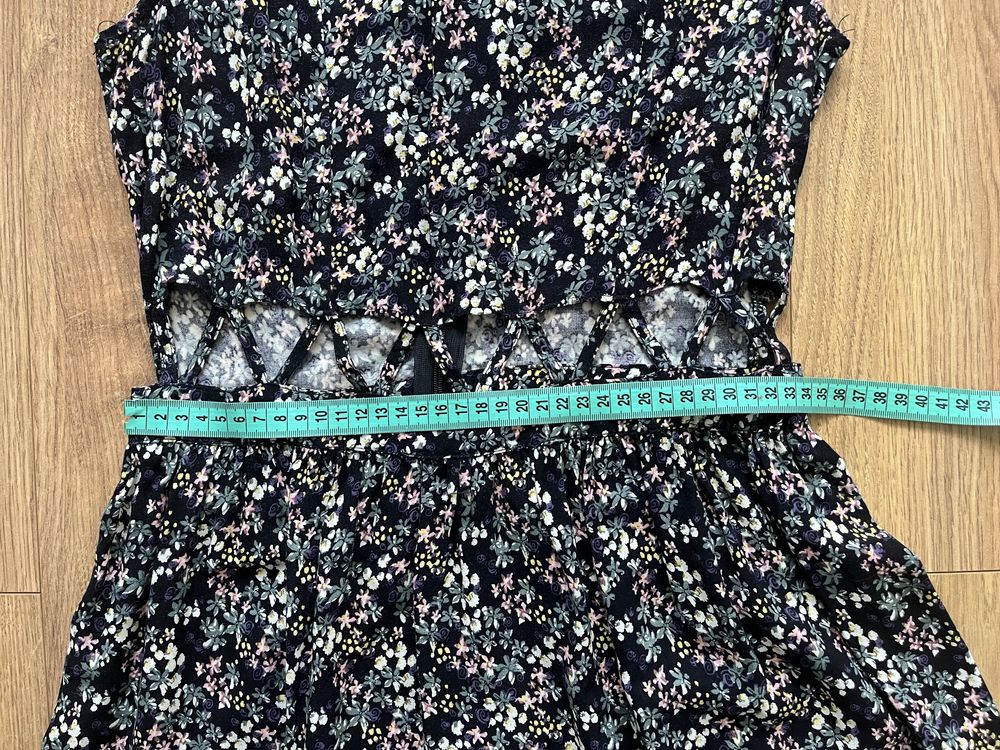 Letnia sukienka Cropp