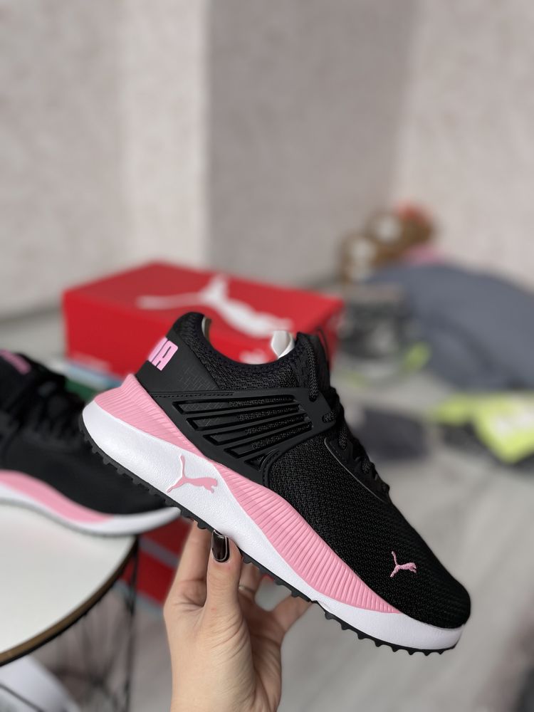 жіночі кросівки Puma