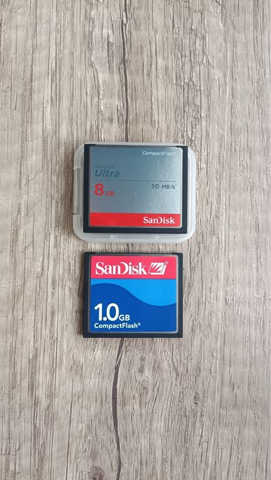 Карта памʼяті CompactFlash SanDisk 1Gb