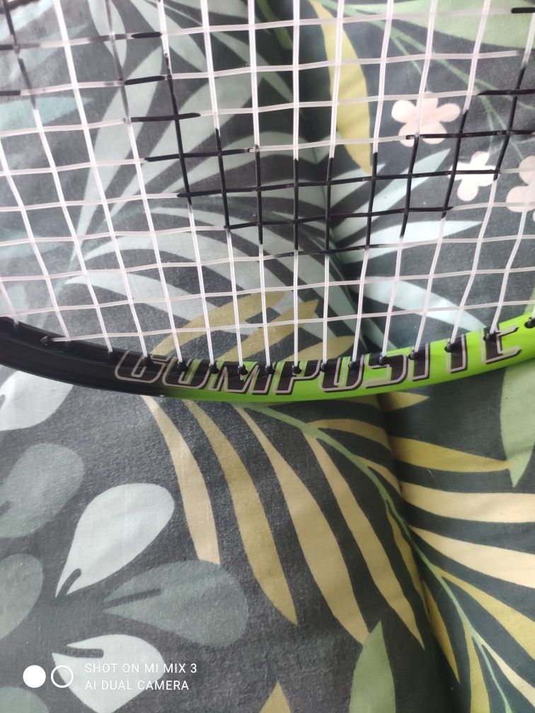 Nowa rakieta do tenisa ziemnego duża 69 cm x 27