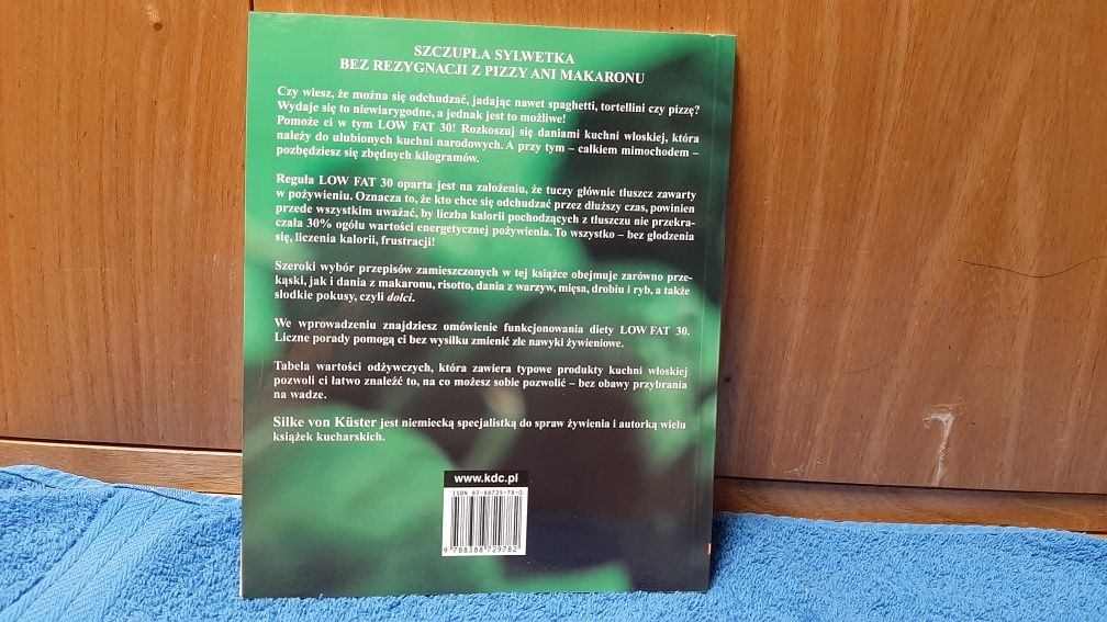 Książka "  dieta  niskotłuszczowa  , kuchnia  włoska.   n o w a