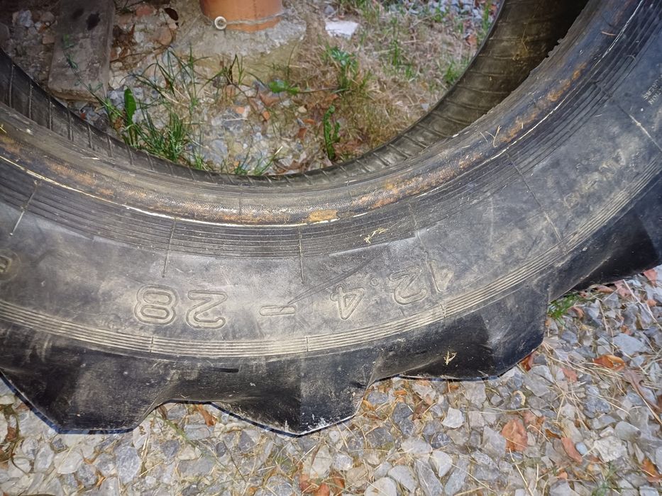 Opony 12,4 28 stomil