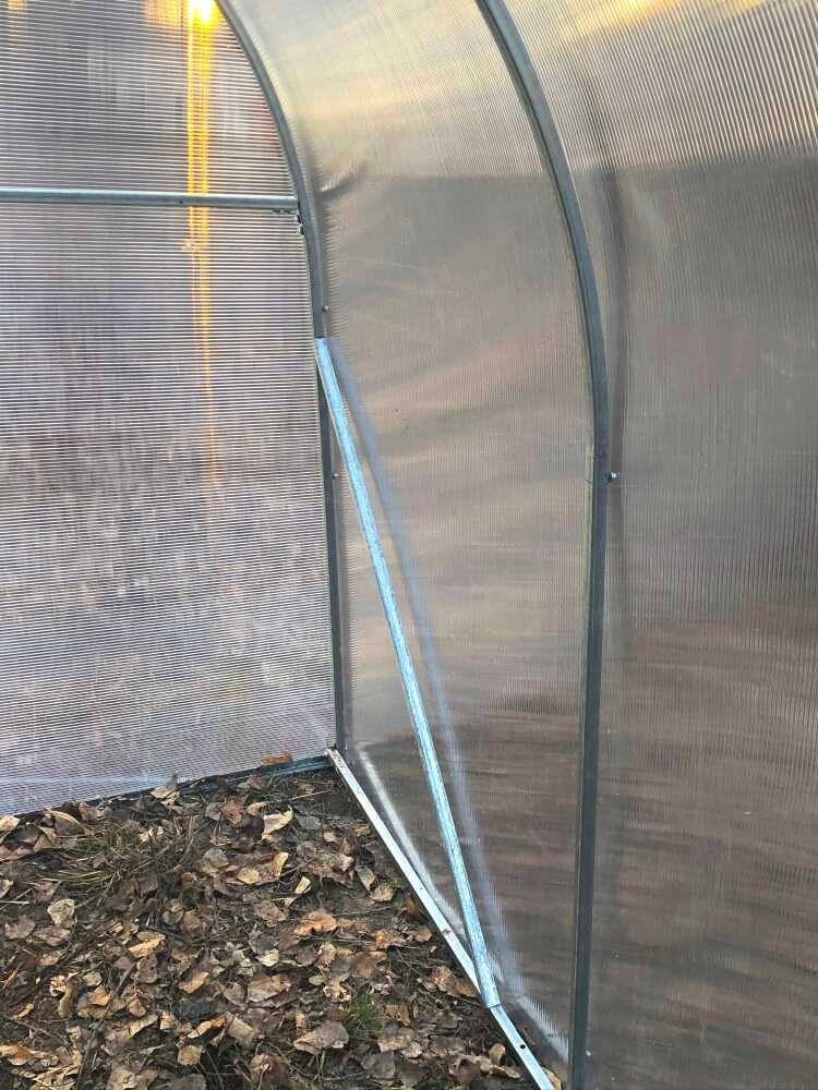 Tunel szklarnia Wegan 2×4 z ocynkowanego kwadratu z poliwęglanem 4 mm