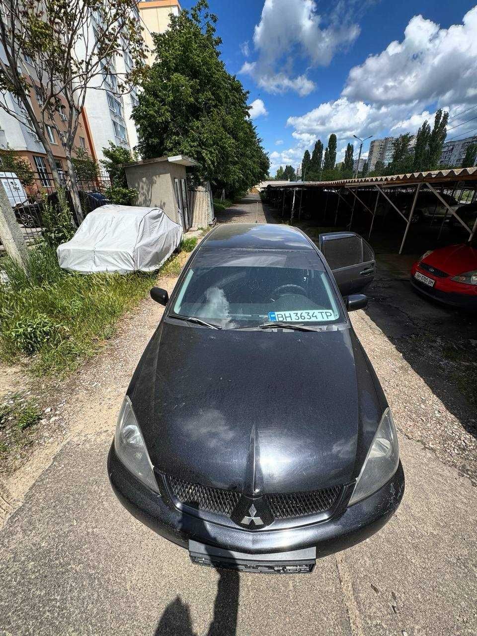Автомобіль Міцубісі Лансер 9