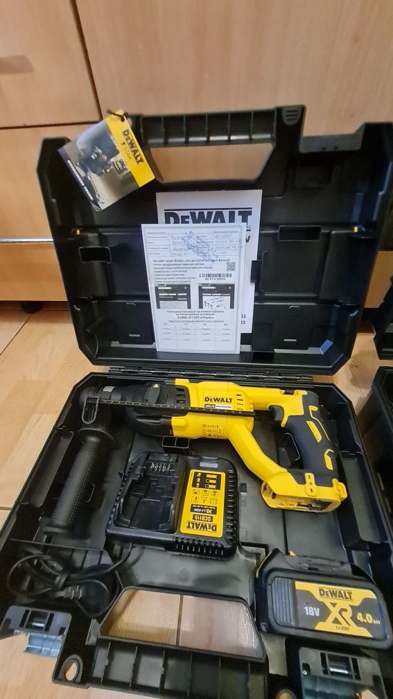 Інструмент акумуляторний Dewalt