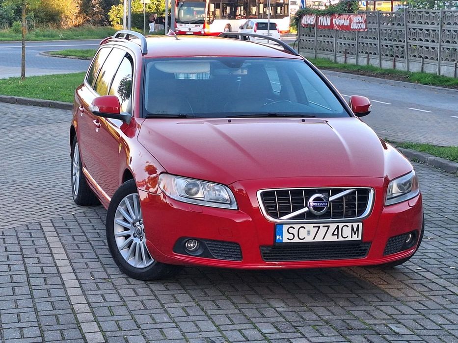 Volvo V70 2.5FT 231KM. Manual.