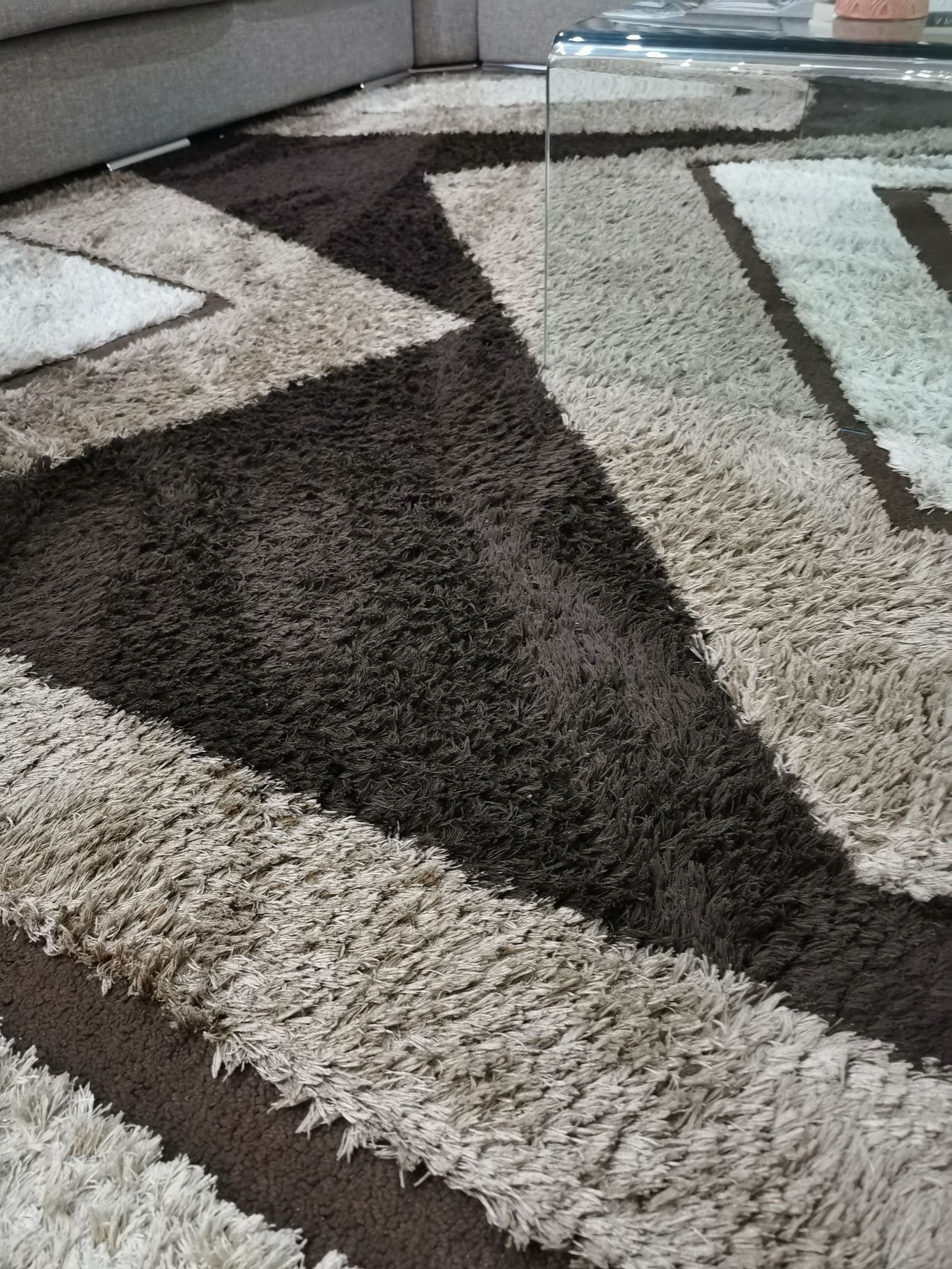 2 Carpetes 2,90X2,00 tons castanhos
