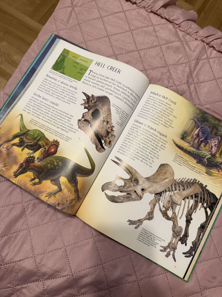 Atlas świata dinozaurów