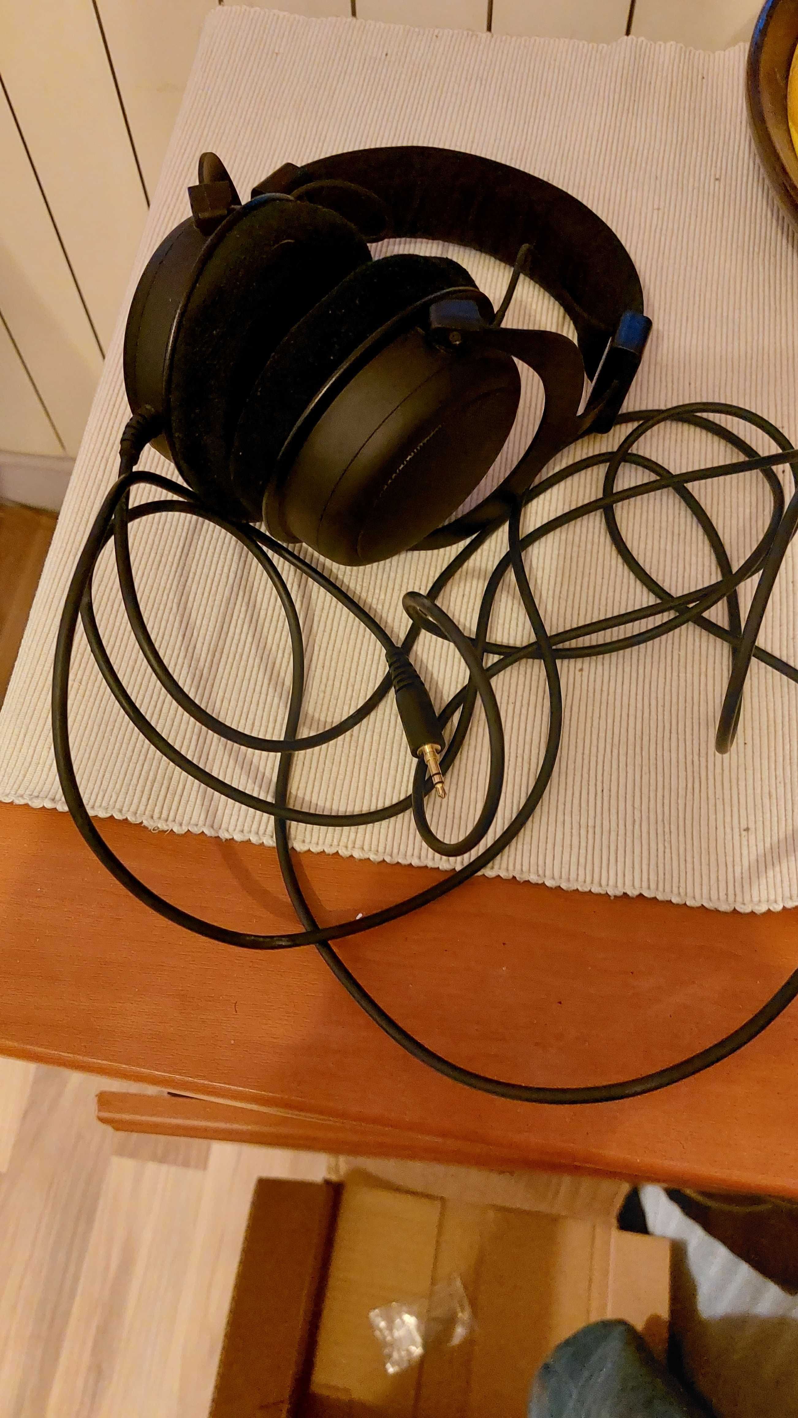 Наушники Beyerdynamic DT 880 Black Special Edition 250 Om