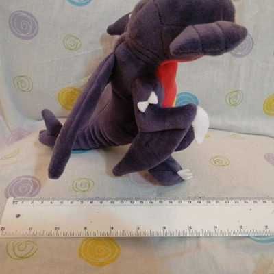 Pokémon peluche garchomp