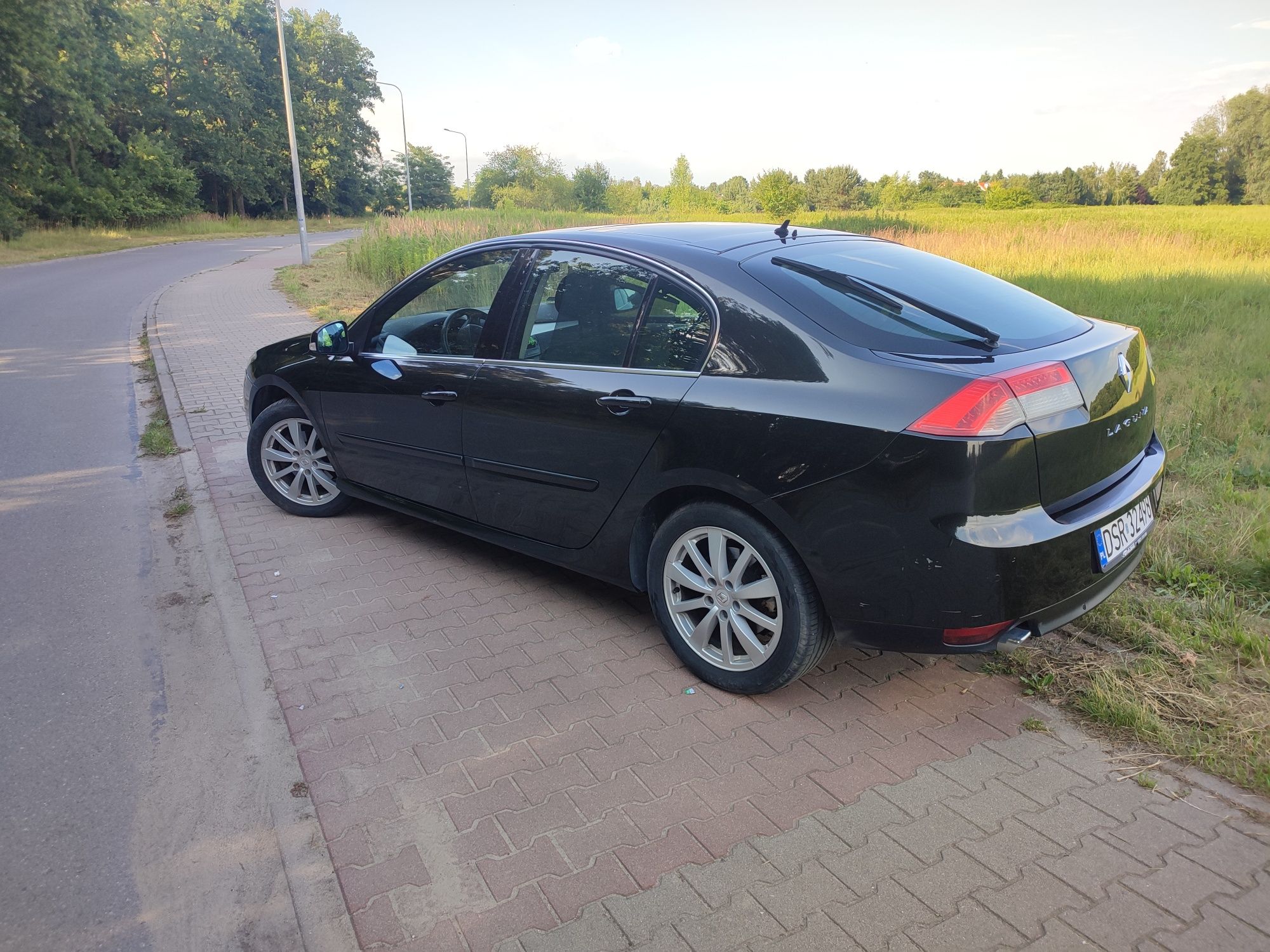 Laguna 3  2.0 dCi 150 km automat