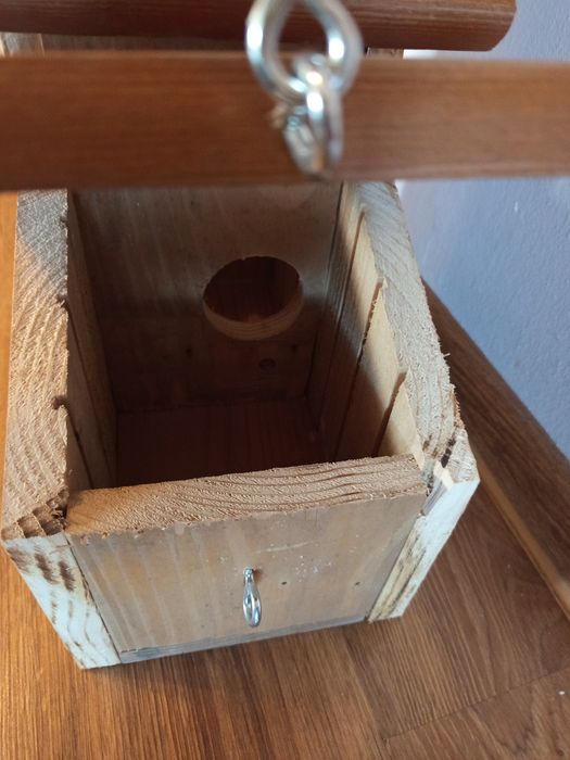 Budka lęgowa dla wiewiórki, dudka.