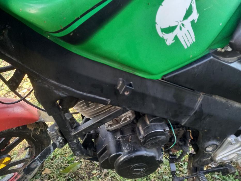 Продам мотоцикл viper 200