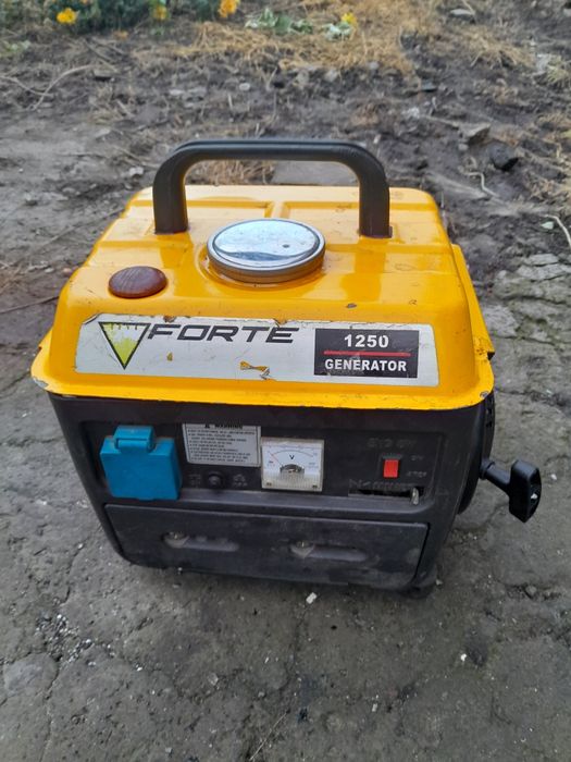 Продам бензогенератор Forte 1250