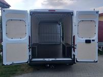 Zabudowy busów, przestrzeni ładunkowej. Wszystkie marki z montażem
