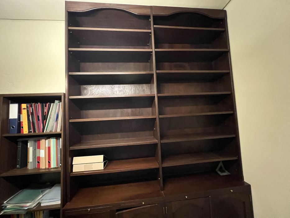 Estante dois corpos madeira maciça dois corpos altura três metros