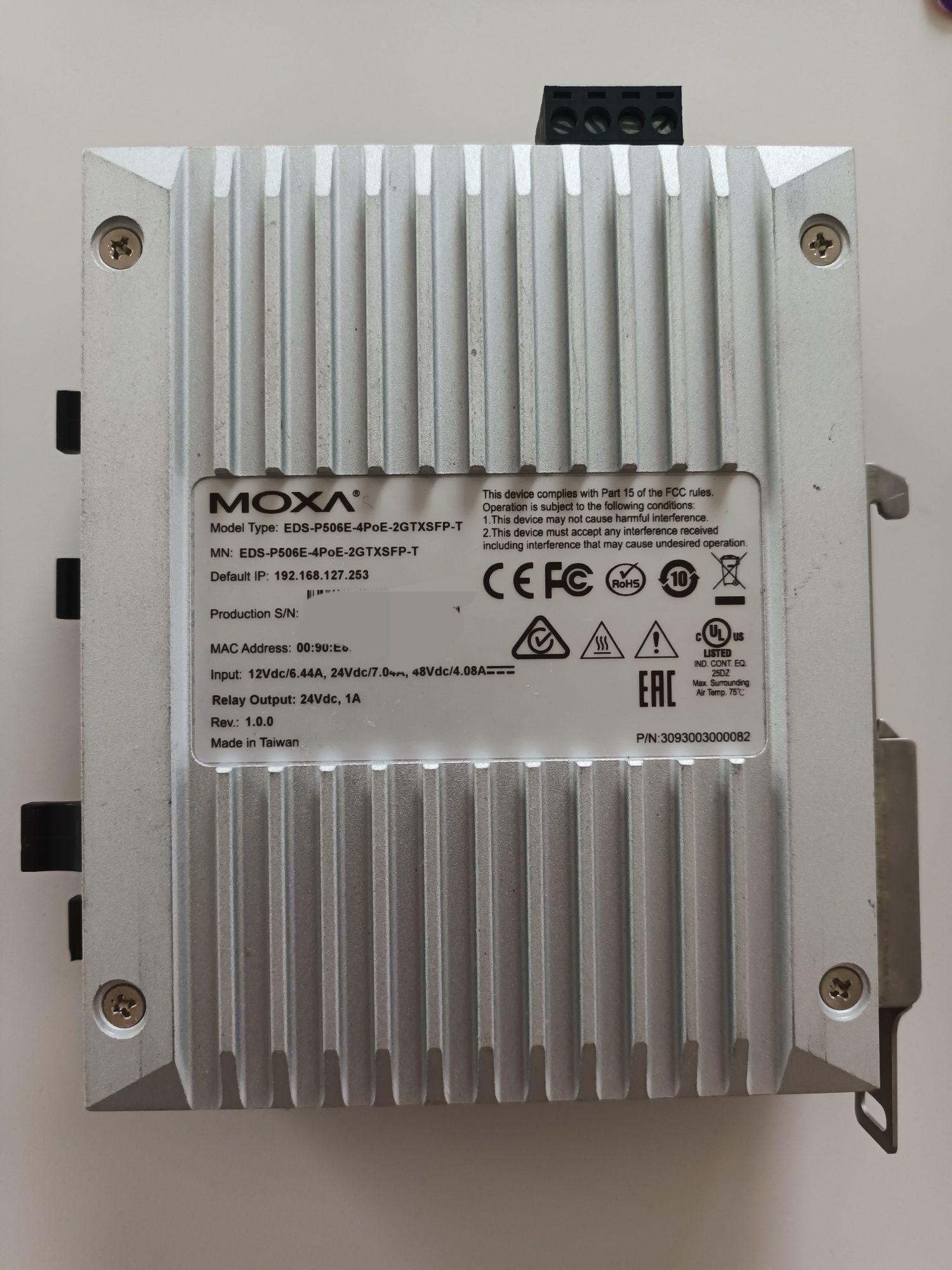 Moxa switch EDS-P506E-4POE-2GTXSFP-T