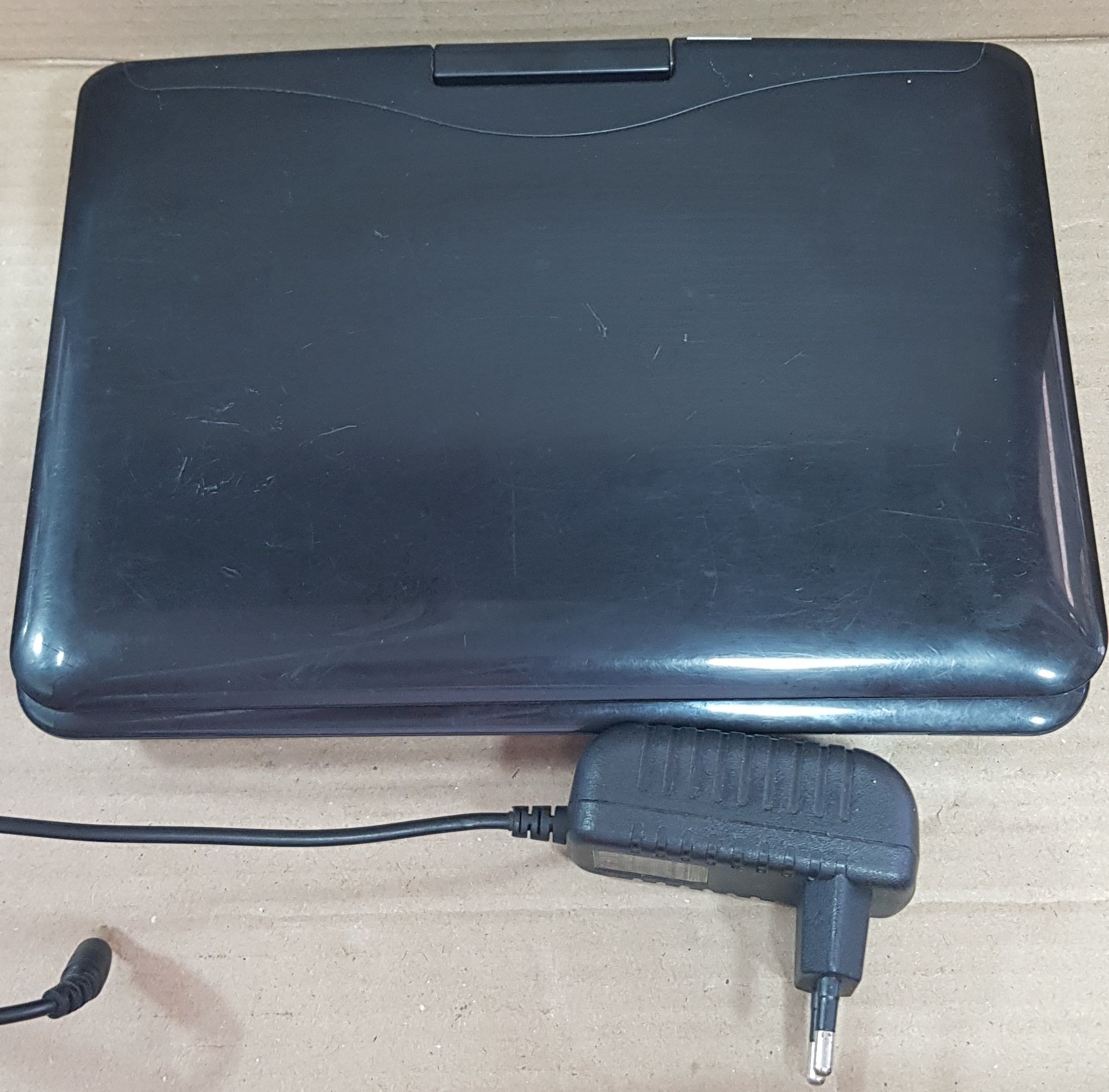Портативный DVD player "Opera OP-1220D"