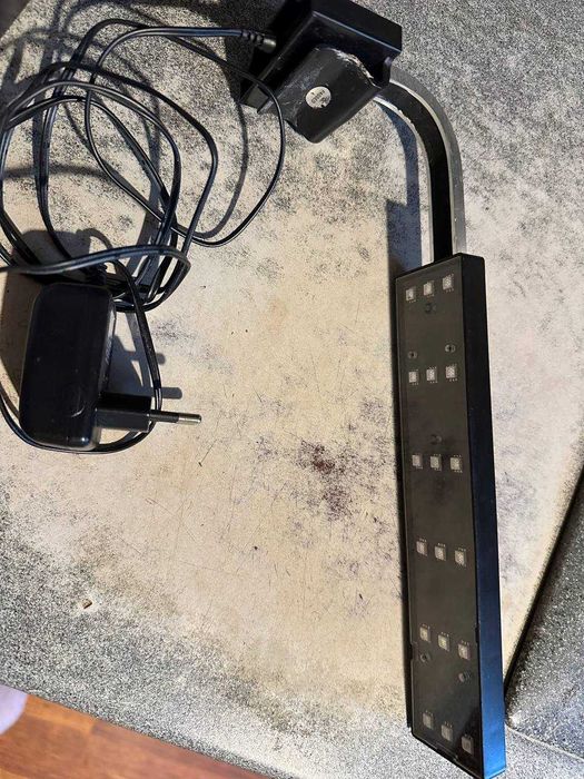 Продам LED-світильник Resun LM-18 для акваріума, б/у