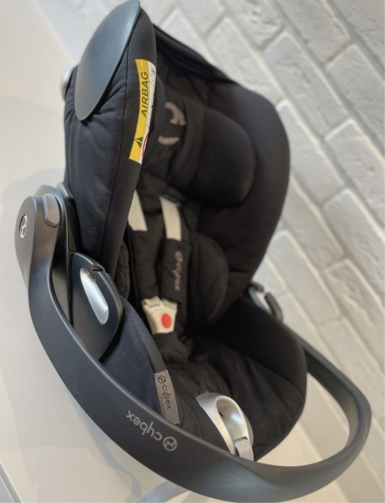 Fotelik samochodowy Cybex Cloud Q czarny 0-13kg