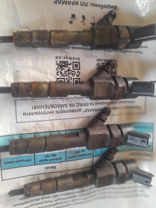 Комплект форсунок трафік,віваро 1.9 дці