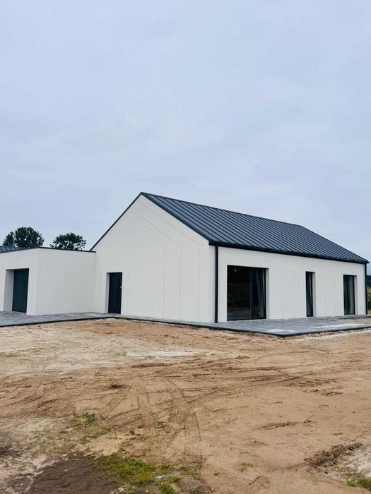 Nowoczesny dom w Kolonii Osiek -  pompa ciepła i klimatyzacja w cenie
