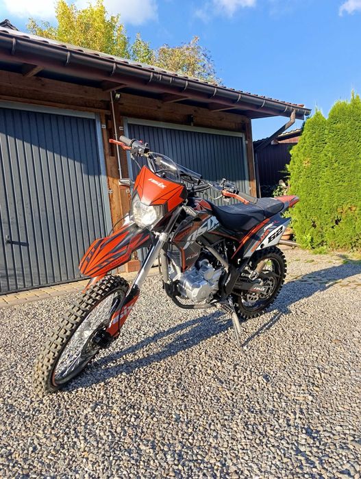 Asix defender 150