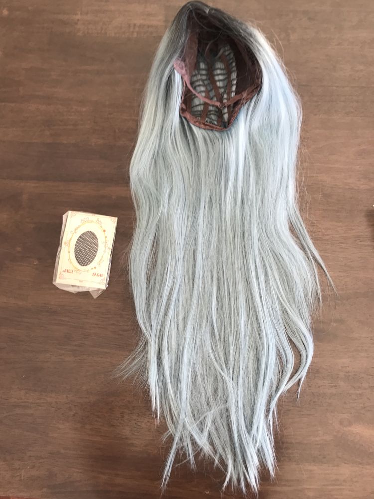 Perucas e extensões cabelo vários tamanhos (azul, roxa, preta e rosa)