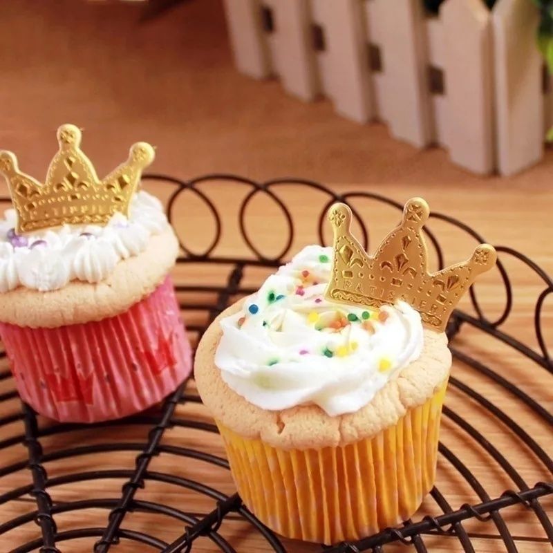 Toppery korona pikery na tort muffinki cupcake 10 szt