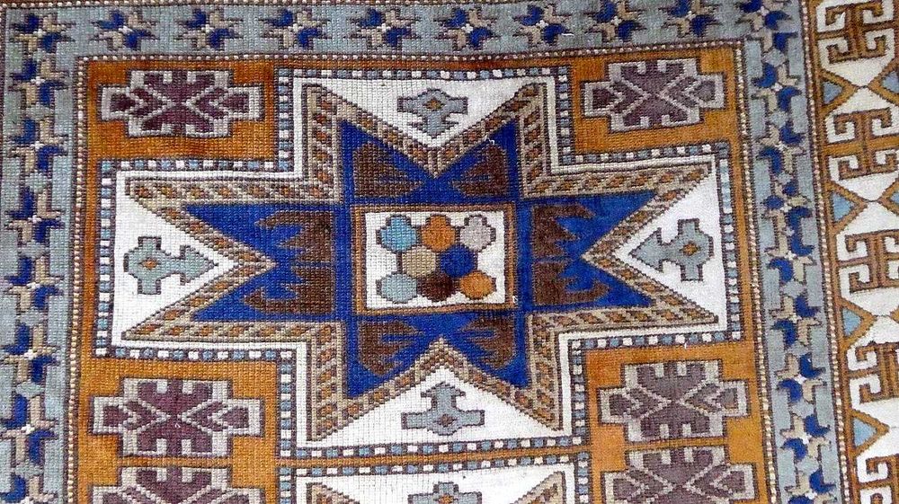Raro e antigo tapete Turco ALTER KARS KASAK de Lã s/ Lã, com 175x142cm