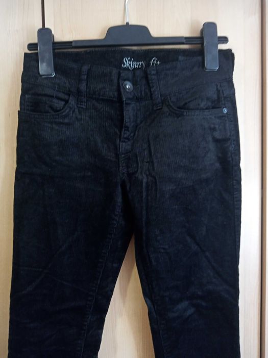 czarne spodnie sztruksowe sztruks sztruksy XS S