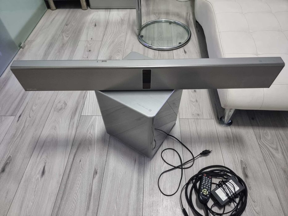 Soundbar Samsung HW-F751 z subwooferem bezprzewodowym – Dźwięk lampowy