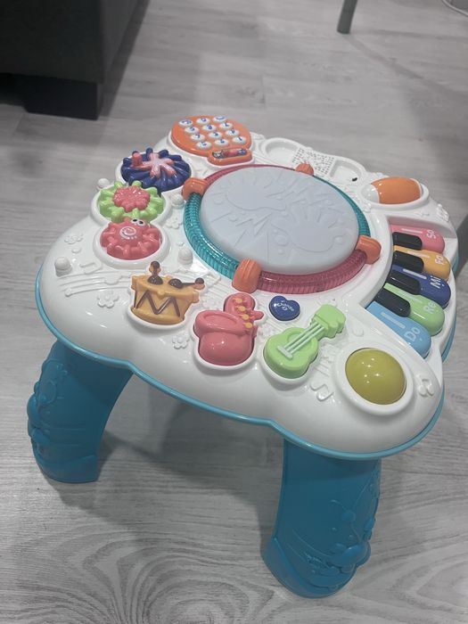 Piano musical  com pernas removiveis