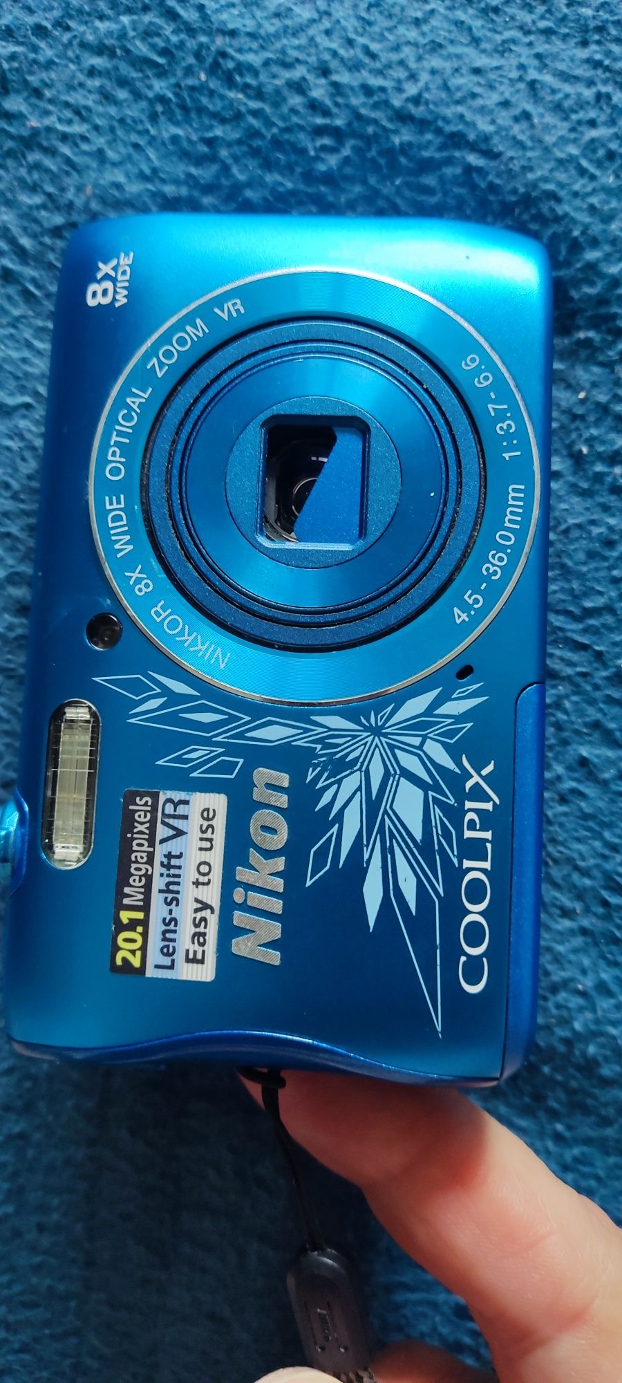 Nikon s 3700 20мр zoom 8X wi-fi NFC