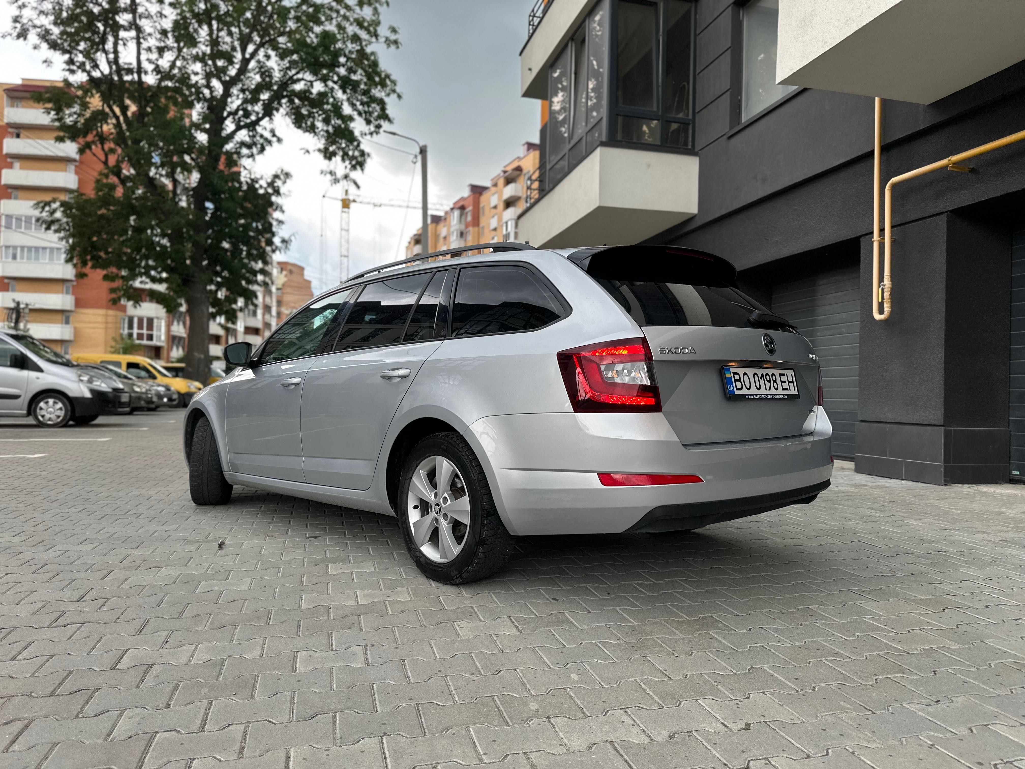 Продам Skoda Octavia 2015 рік супер стан