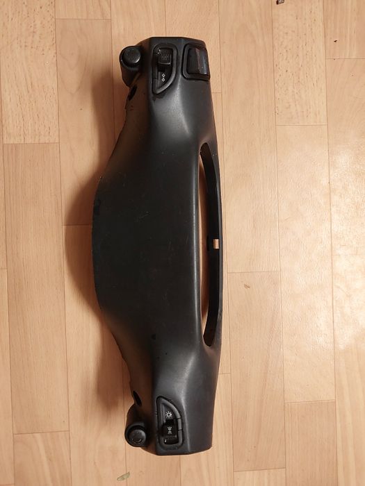 Plastik na kierownicę wraz z przełącznikami piaggio nrg typhoon części