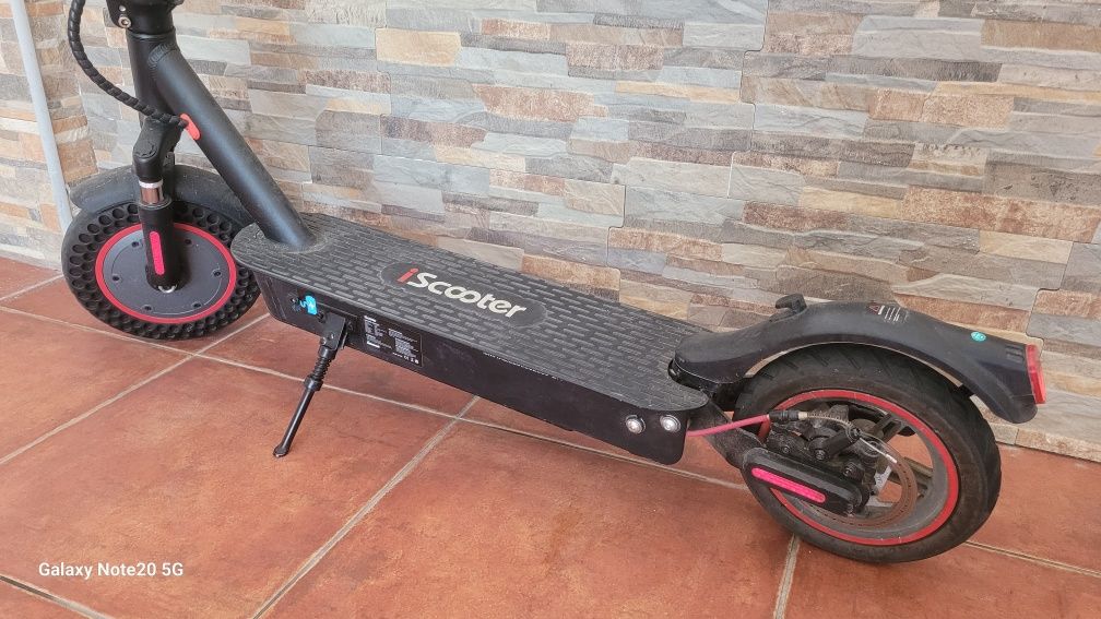 Trotinete eletrica atinge 30km/h